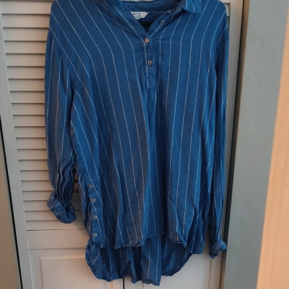 Croft & Barrow Blue and White Striped Button Down Shirt